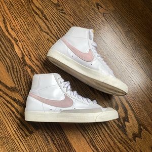 Nike Blazer’s Mid 77’ Vintage ‘Pink Foam’ Women’s 9 or Men’s 6.5